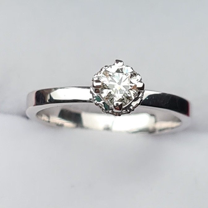 Кольцо Deimantas 84553736 16,51р 2,53гр 0,31ct. купить,NaN