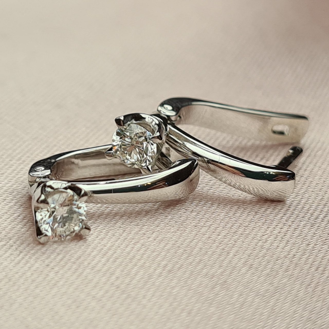 Серьги Deimantas 84555512 3,02гр 0,42ct. купить,NaN