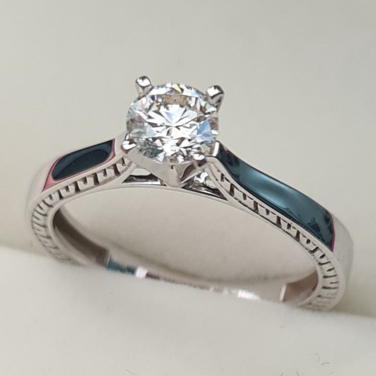 Кольцо Deimantas 84635792 16,51р 2,73гр 0,50ct. купить,NaN
