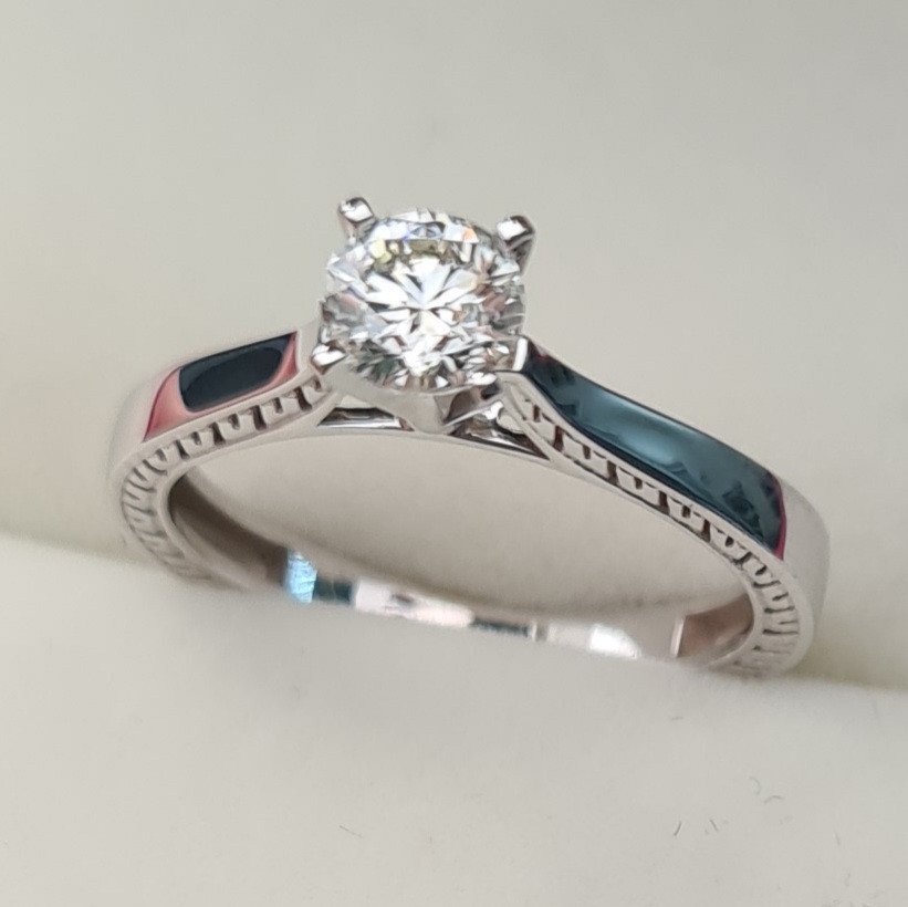 Кольцо Deimantas 84635792 16,51р 2,73гр 0,50ct. купить,NaN