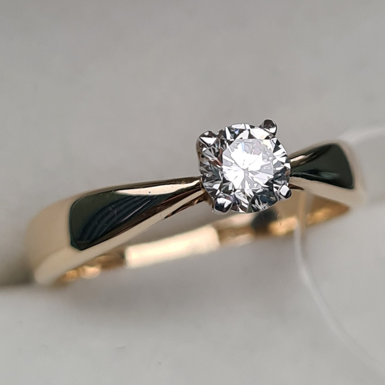 Кольцо Deimantas 94580409 16,5р 2,64гр 0,36ct. купить,NaN