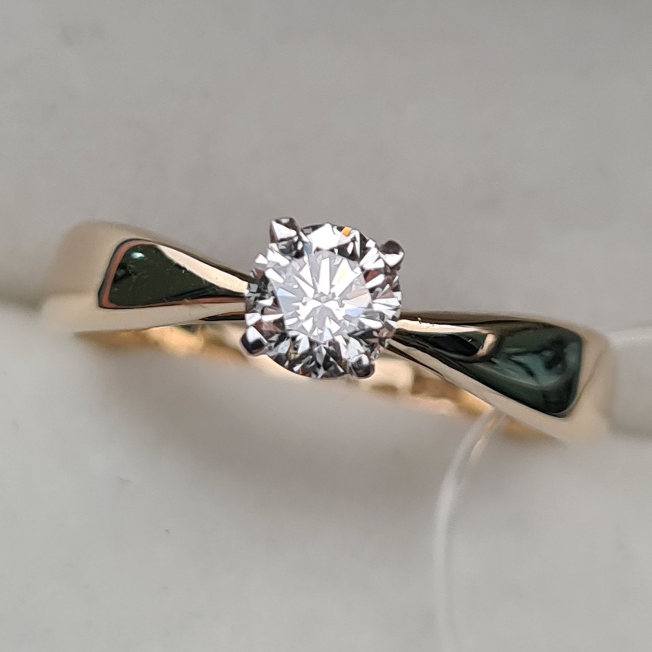 Кольцо Deimantas 94580409 16,5р 2,64гр 0,36ct. купить,NaN
