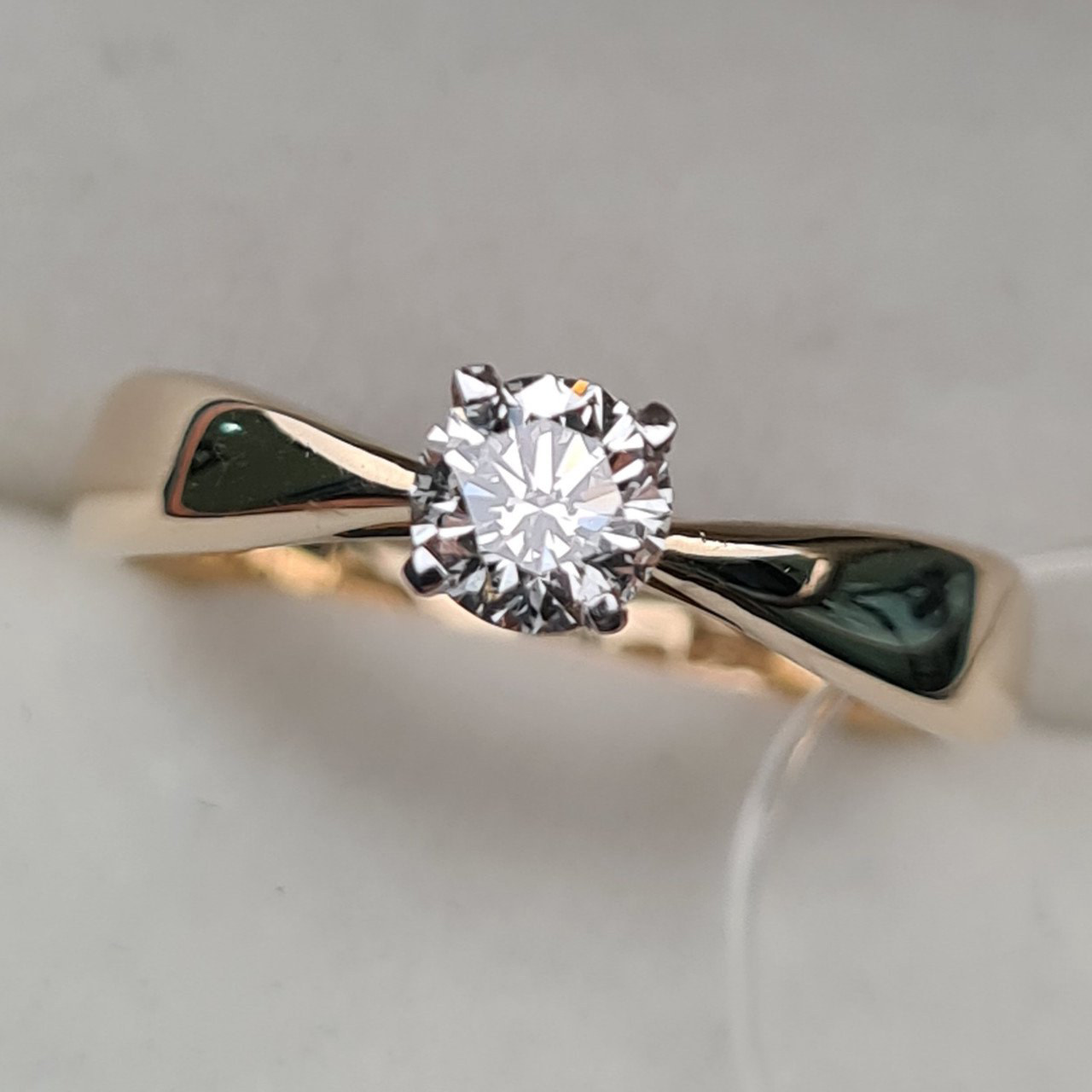 Кольцо Deimantas 94580409 16,5р 2,64гр 0,36ct. купить,NaN