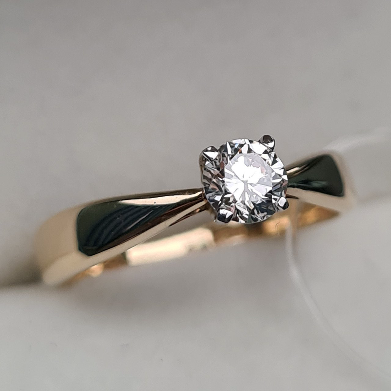 Кольцо Deimantas 94580409 16,5р 2,64гр 0,36ct. купить,NaN