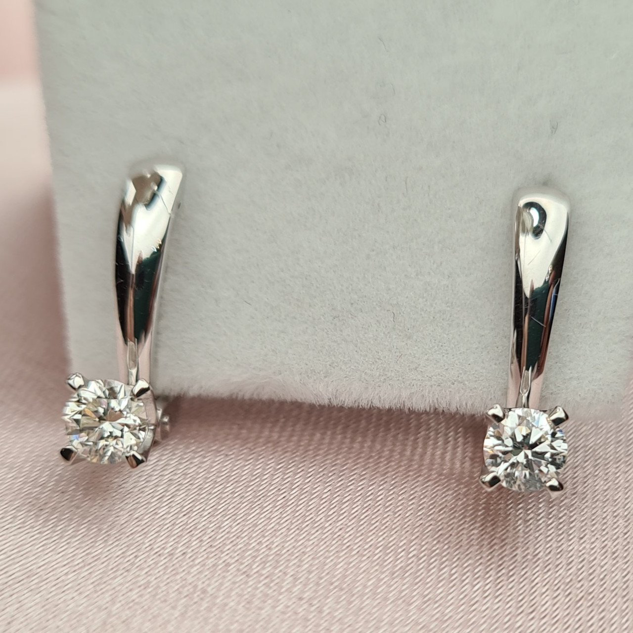 Серьги Deimantas 84555530 3,04гр 0,40ct. купить,NaN
