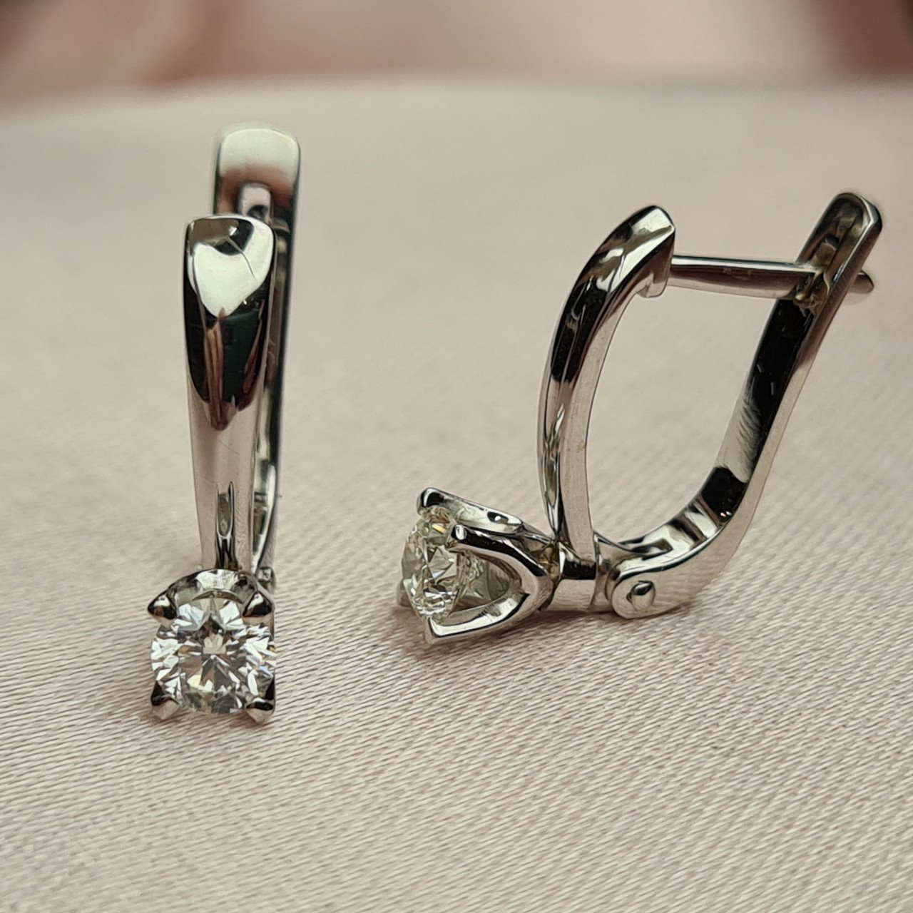 Серьги Deimantas 84555524 3,06гр 0,44ct. купить,NaN