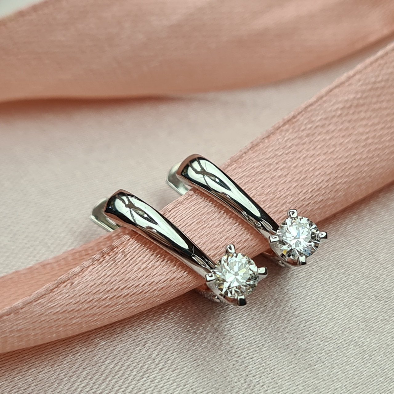 Серьги Deimantas 84555524 3,06гр 0,44ct. купить,NaN