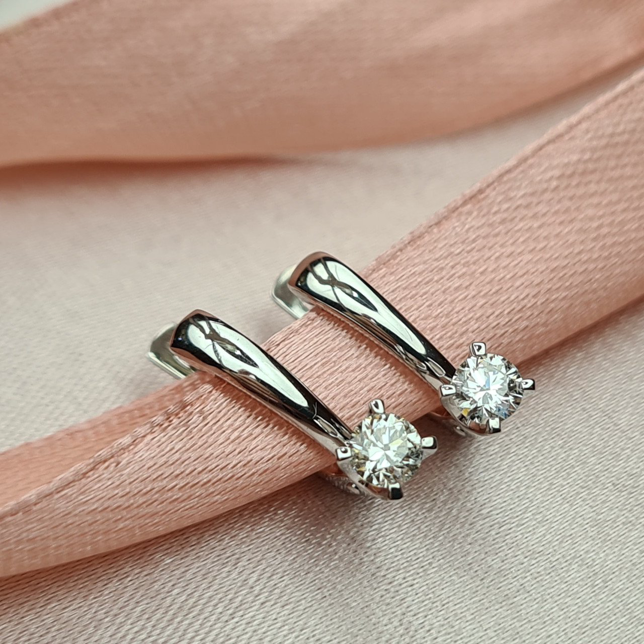 Серьги Deimantas 84555524 3,06гр 0,44ct. купить,NaN