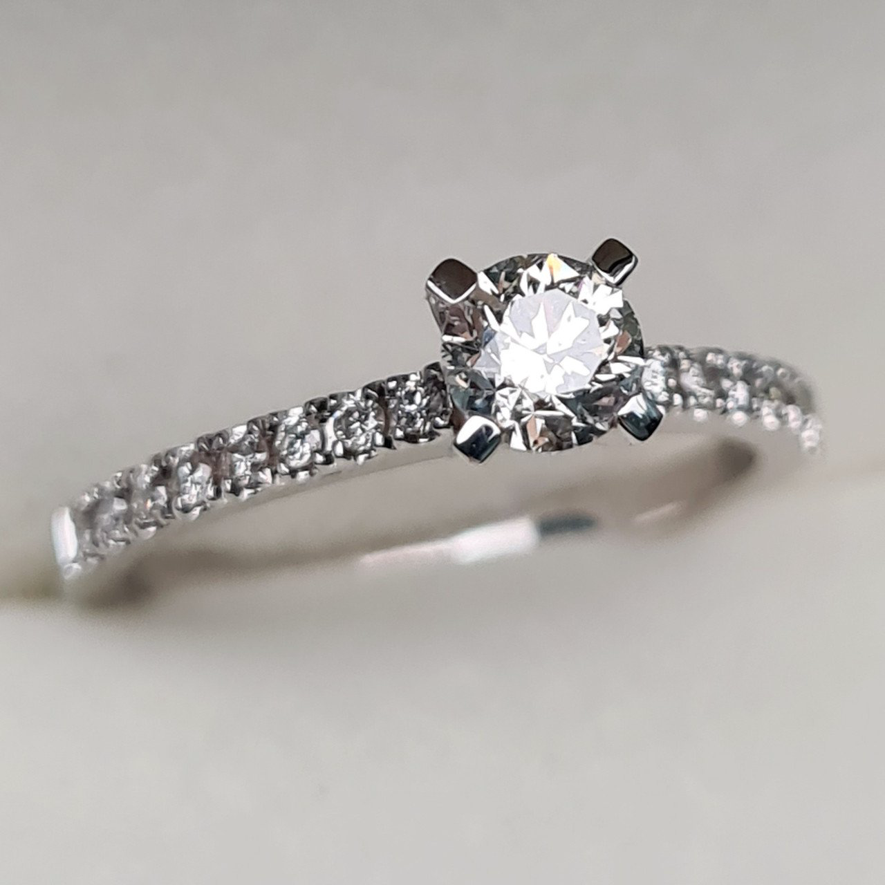Кольцо Deimantas 96293194 16,5р 2,22гр 0,54ct. купить,NaN