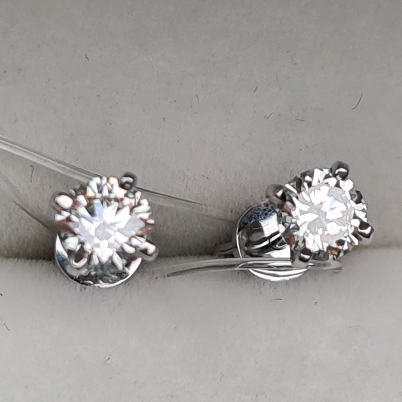 Серьги Deimantas 1,27гр 0,73ct. купить,NaN