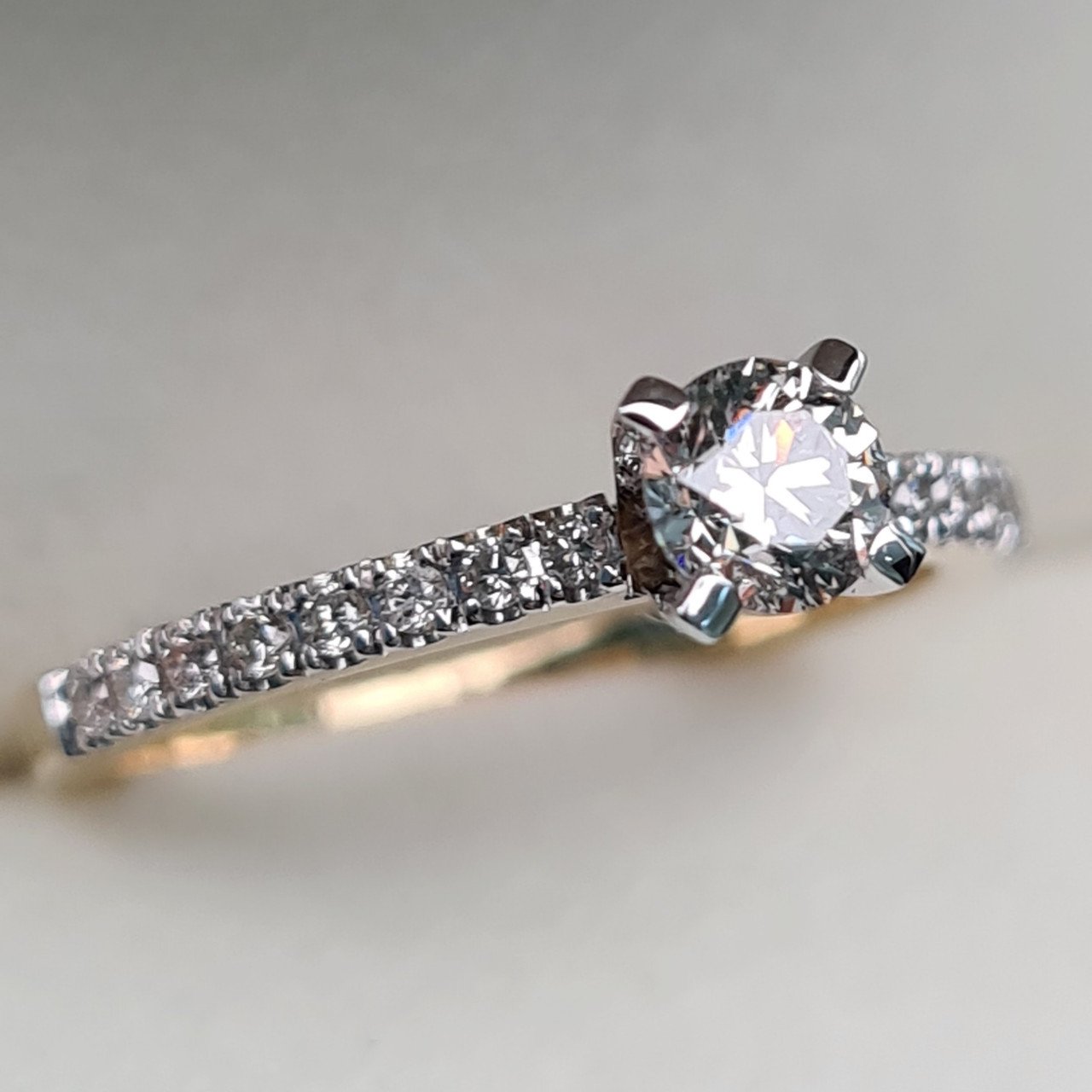 Кольцо Deimantas 96293203 16,5р 2,29гр 0,52ct. купить,NaN