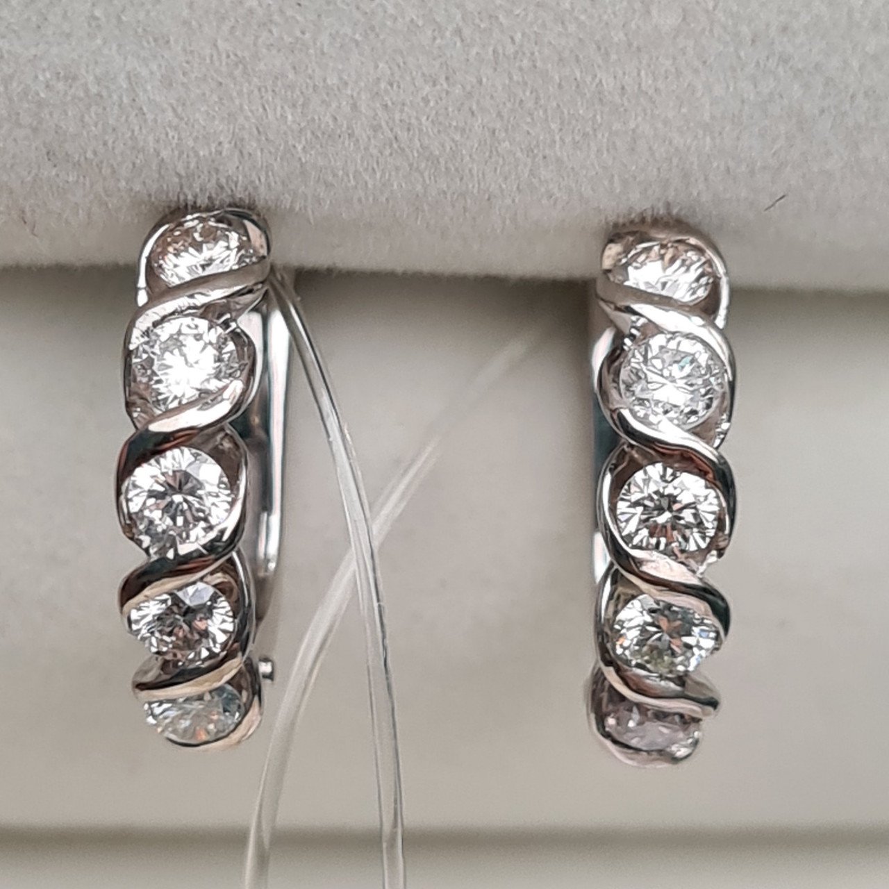 Серьги Deimantas 94580483 3,48гр 0,79ct. купить,NaN