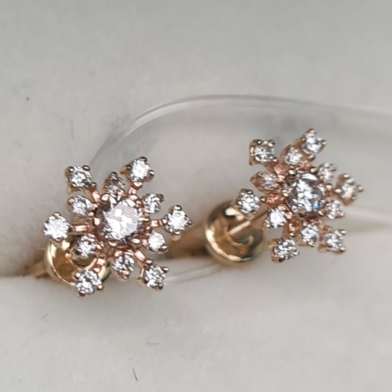 Серьги Deimantas 1,27гр 0,294ct. купить,NaN