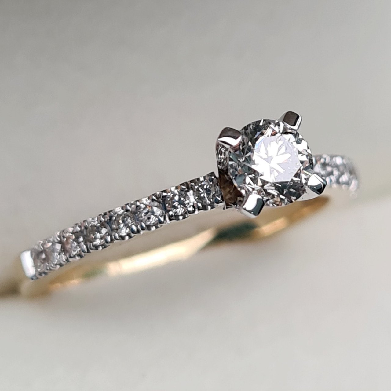 Кольцо Deimantas 96293207 16,5р 2,22гр 0,49ct. купить,NaN