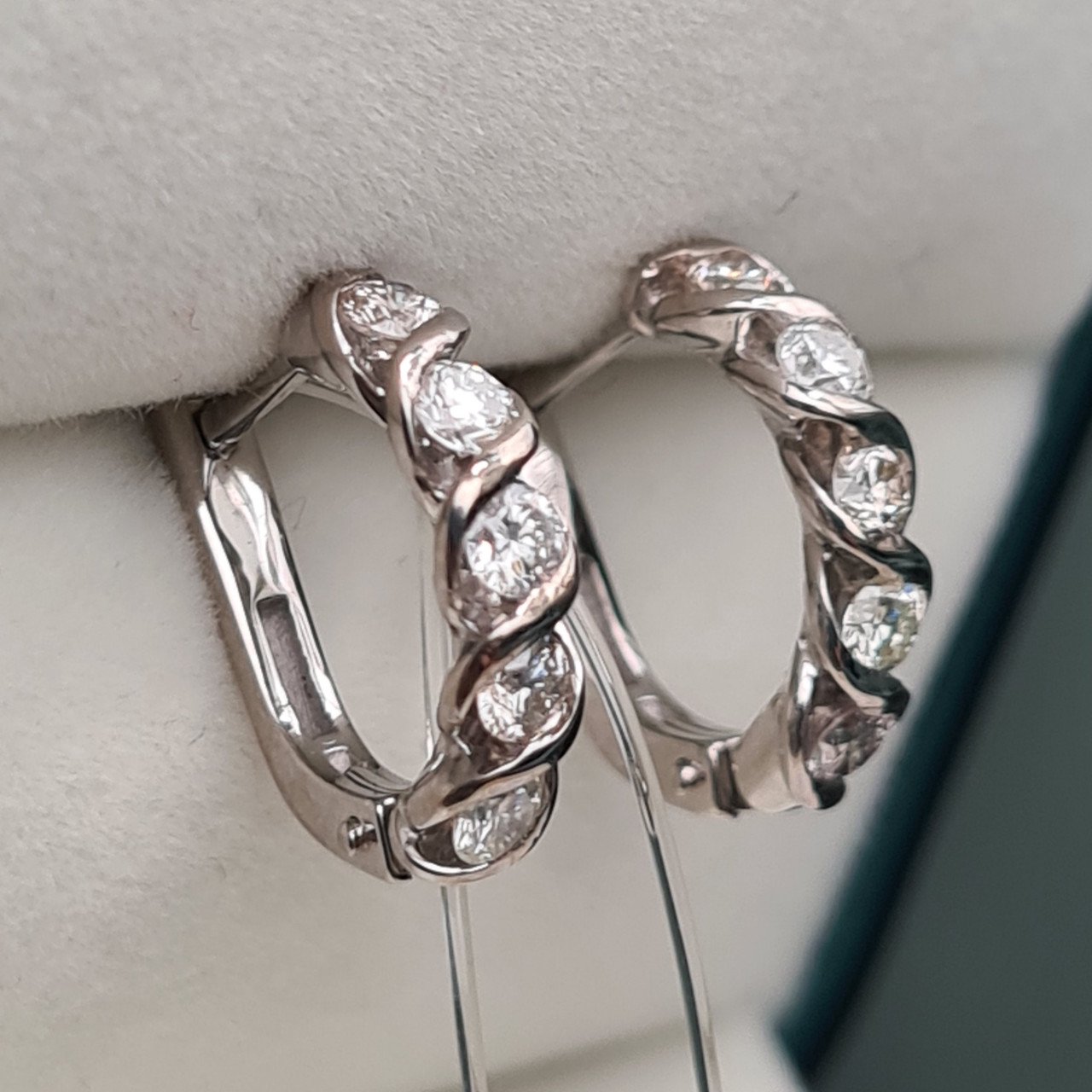 Серьги Deimantas 94580483 3,48гр 0,79ct. купить,NaN