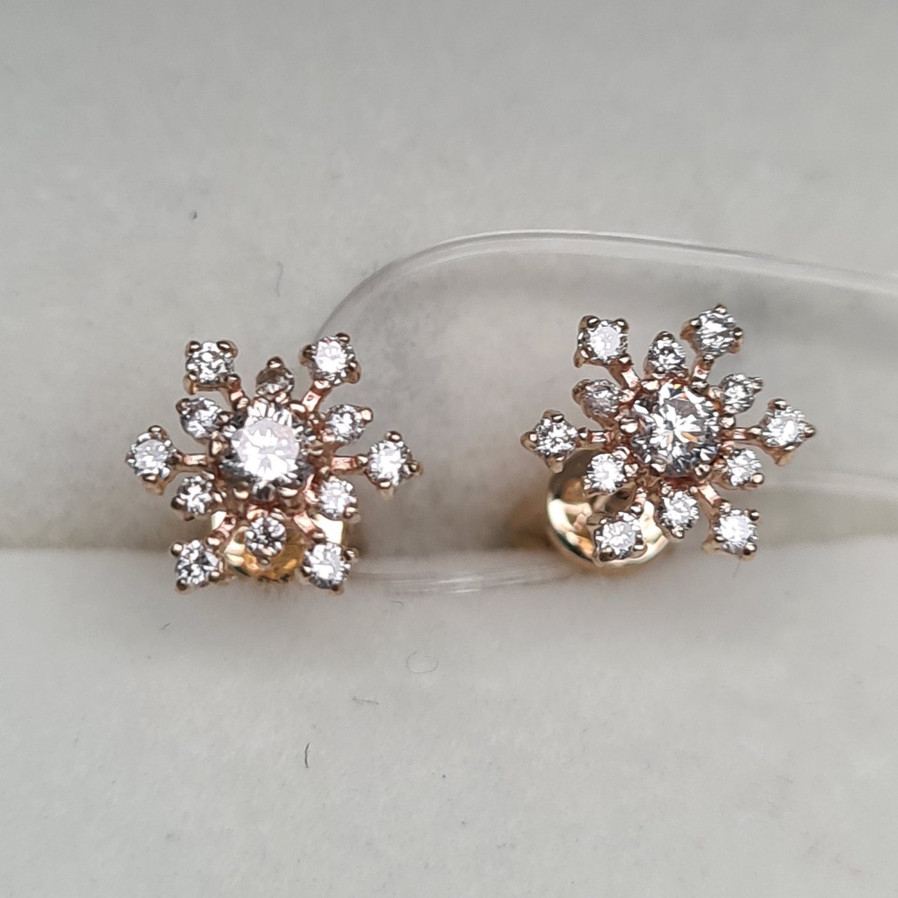 Серьги Deimantas 1,27гр 0,294ct. купить,NaN