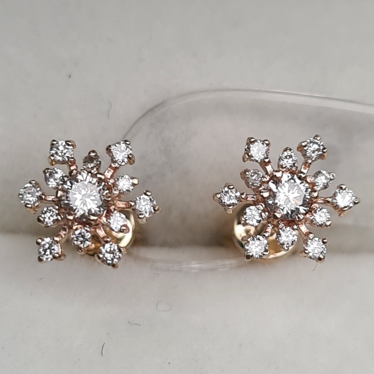Серьги Deimantas 1,27гр 0,294ct. купить,NaN