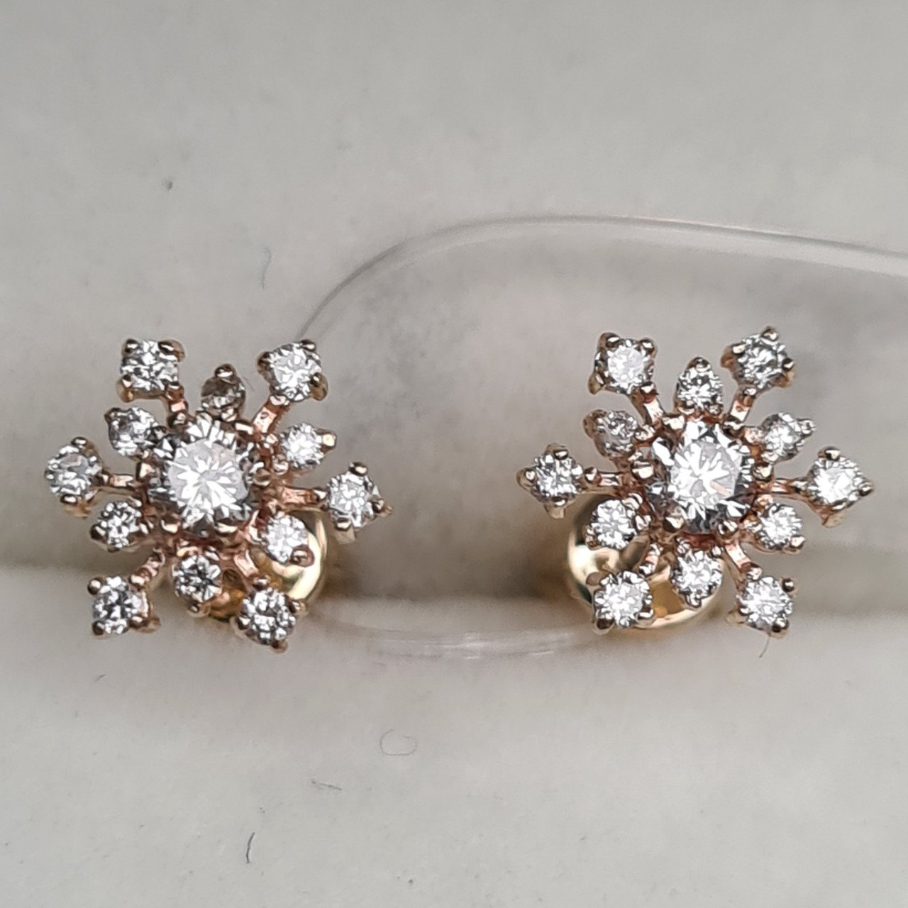 Серьги Deimantas 1,27гр 0,294ct. купить,NaN