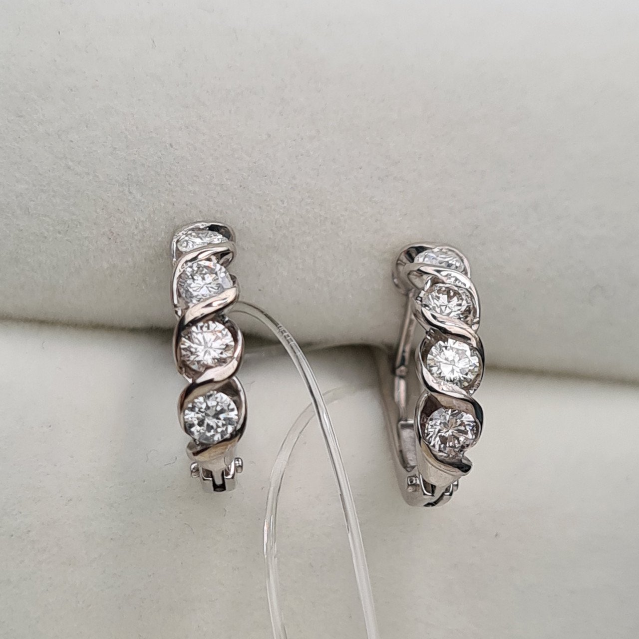 Серьги Deimantas 94580483 3,48гр 0,79ct. купить,NaN