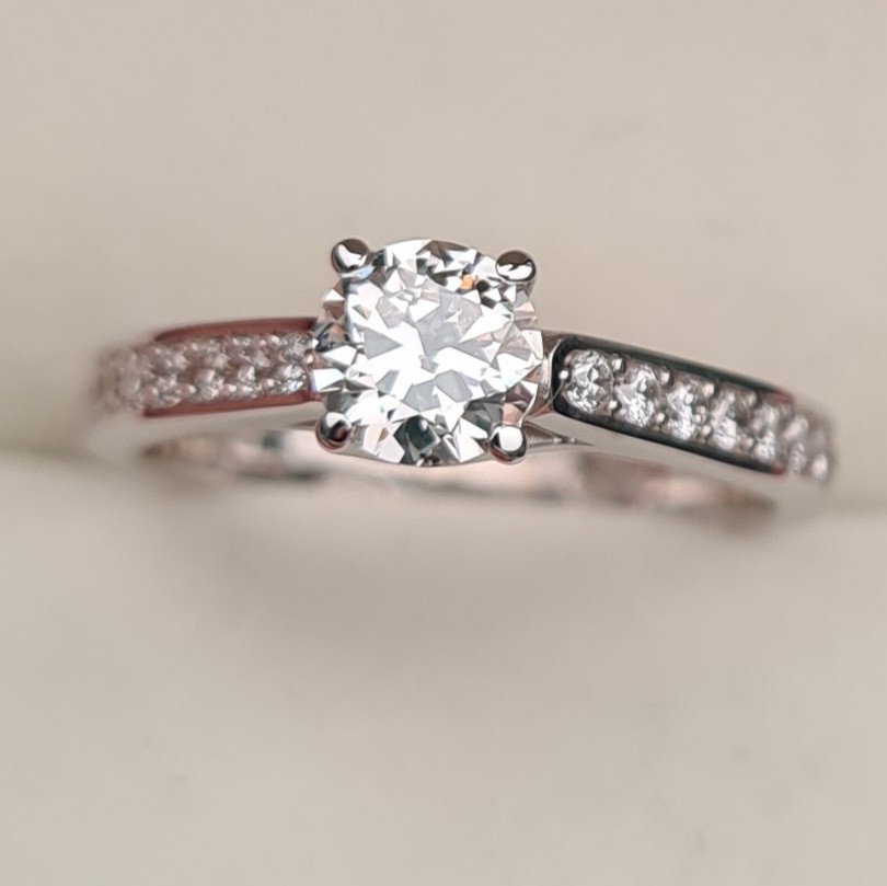 Кольцо Deimantas 85367223 16,5р 2,63гр 0,76ct. купить,NaN