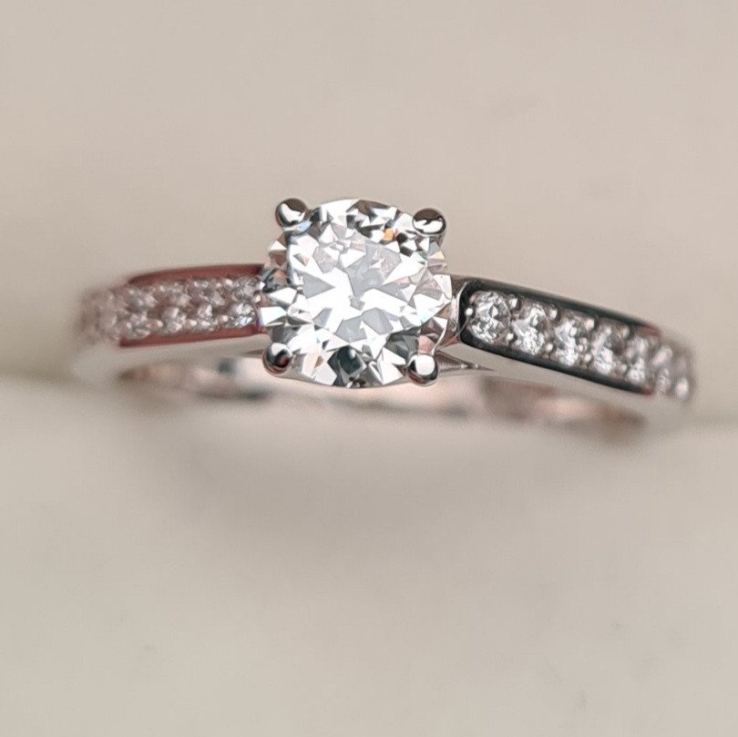 Кольцо Deimantas 85367223 16,5р 2,63гр 0,76ct. купить,NaN