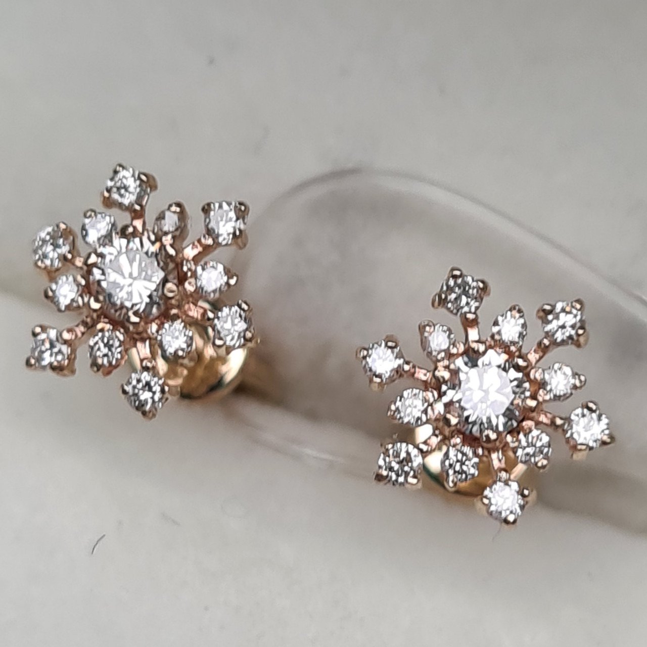 Серьги Deimantas 1,27гр 0,294ct. купить,NaN
