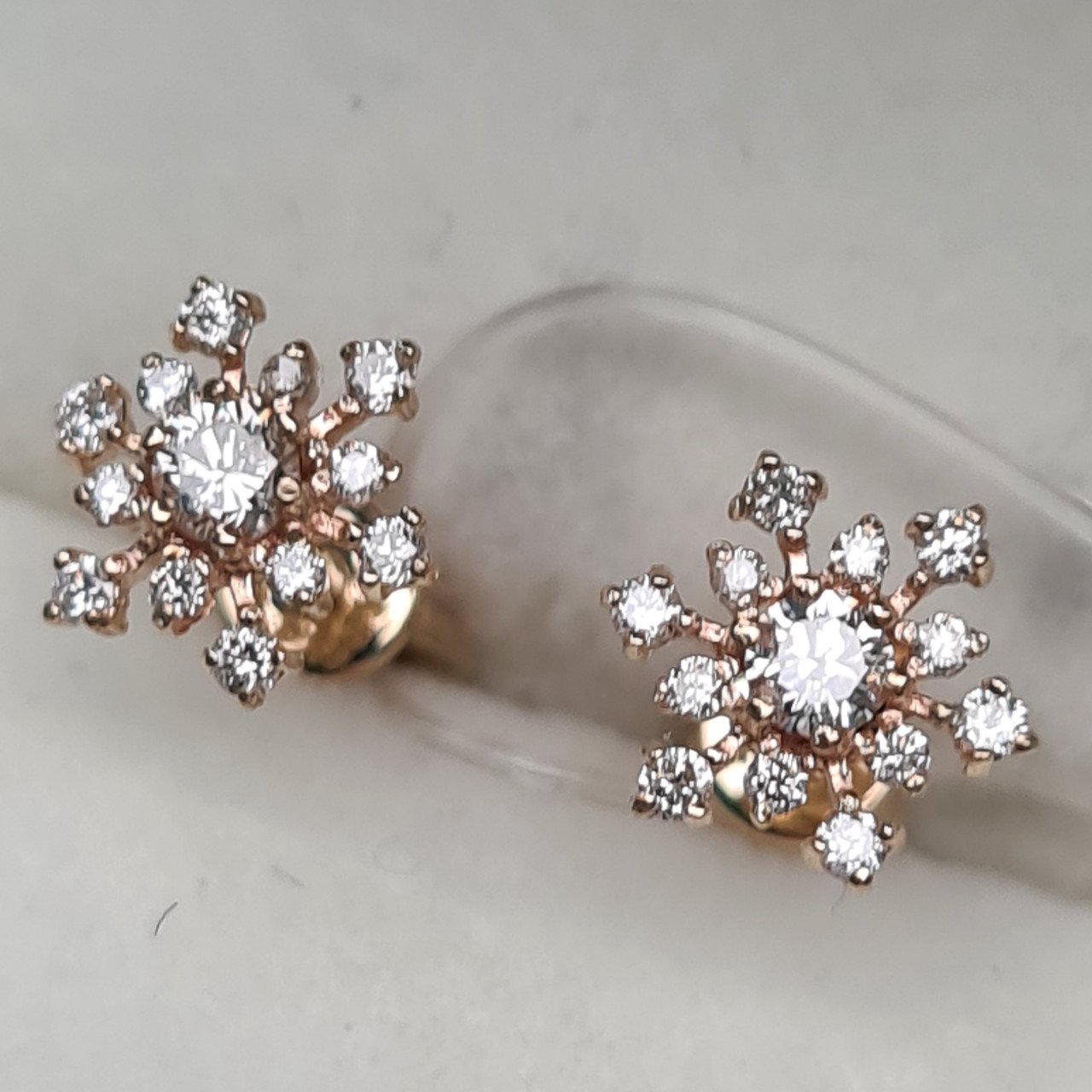 Серьги Deimantas 1,27гр 0,294ct. купить,NaN