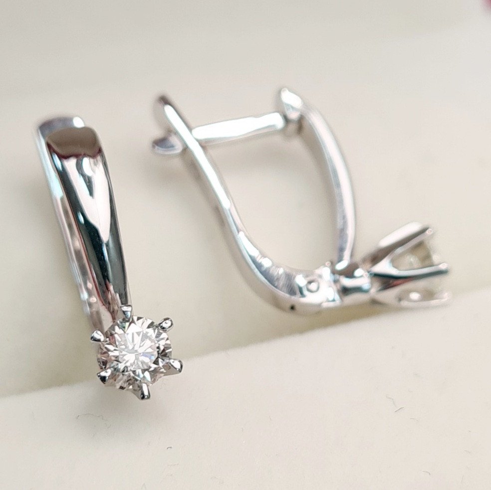 Серьги Deimantas 85386224 3,12гр 0,40ct. купить,NaN