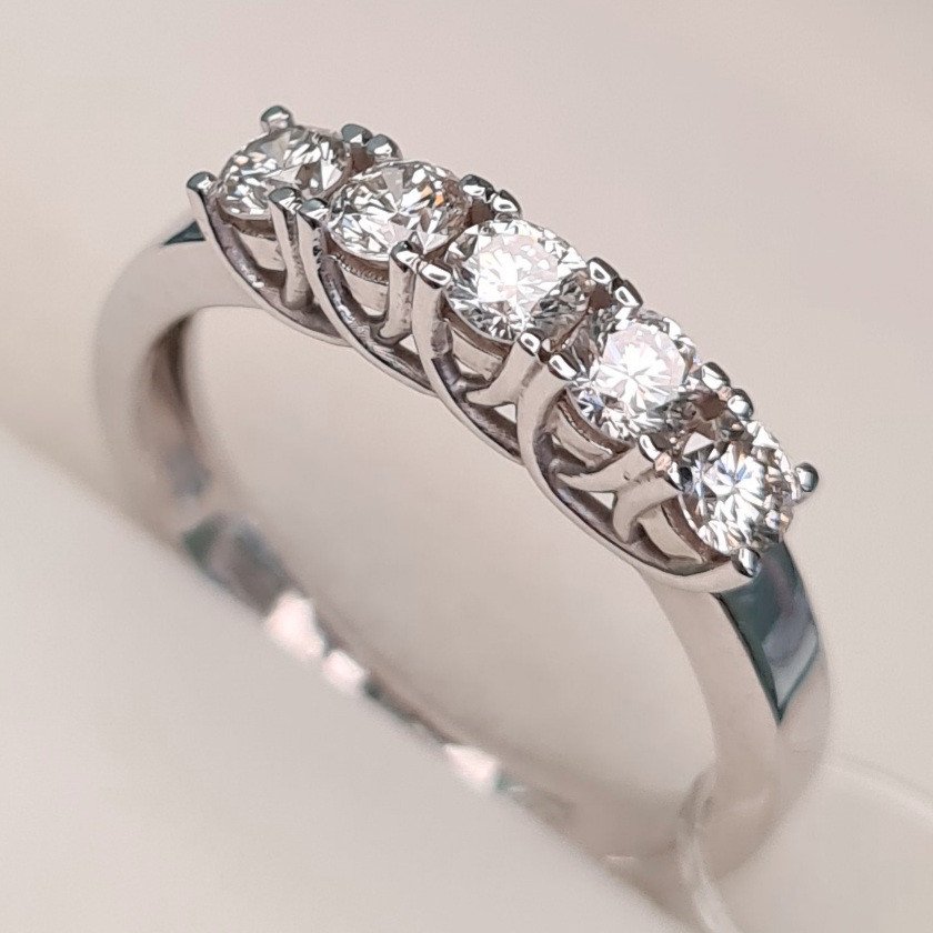 Кольцо Deimantas 85385928 16,5р 2,41гр 0,50ct. купить,NaN