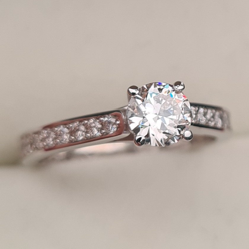 Кольцо Deimantas 85367223 16,5р 2,63гр 0,76ct. купить,NaN