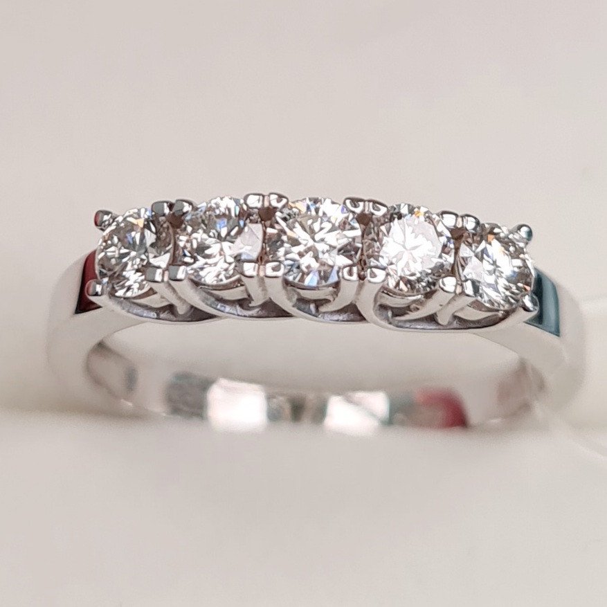 Кольцо Deimantas 85385928 16,5р 2,41гр 0,50ct. купить,NaN