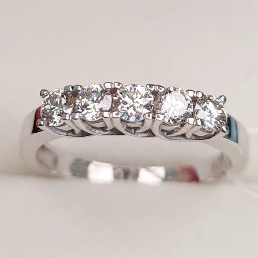 Кольцо Deimantas 85385928 16,5р 2,41гр 0,50ct. купить,NaN