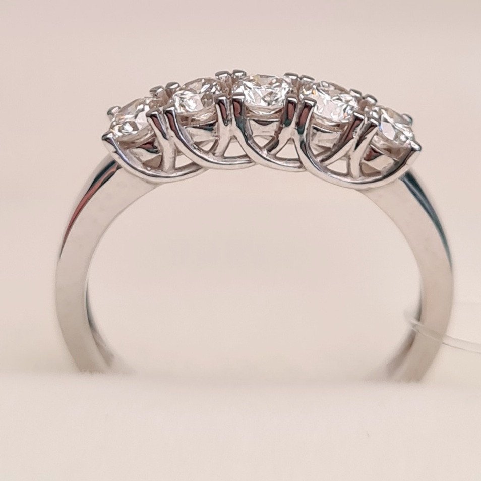 Кольцо Deimantas 85385928 16,5р 2,41гр 0,50ct. купить,NaN