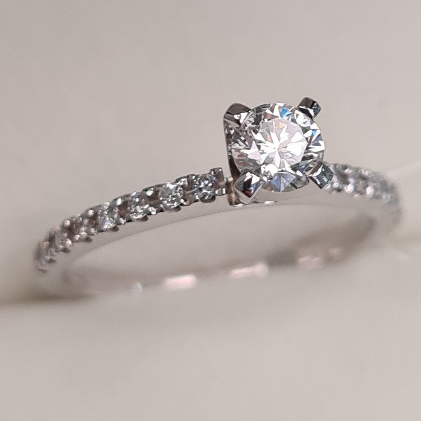 Кольцо Deimantas 96322297 16,51р 1,65гр 0,50ct. купить,NaN