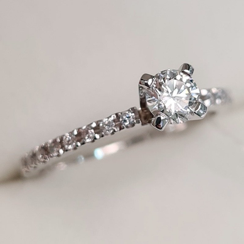 Кольцо Deimantas 96322297 16,51р 1,65гр 0,50ct. купить,NaN