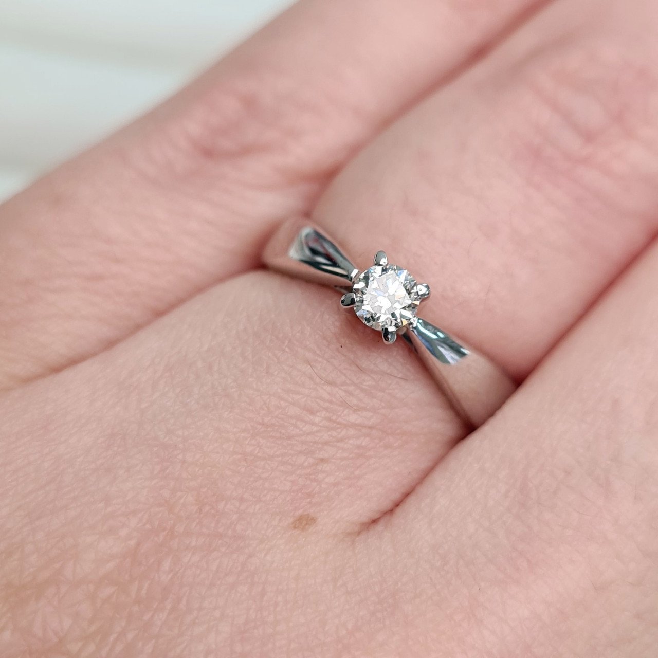 Кольцо Deimantas 85839735 16,5р 3,13гр 0,20ct. купить,NaN