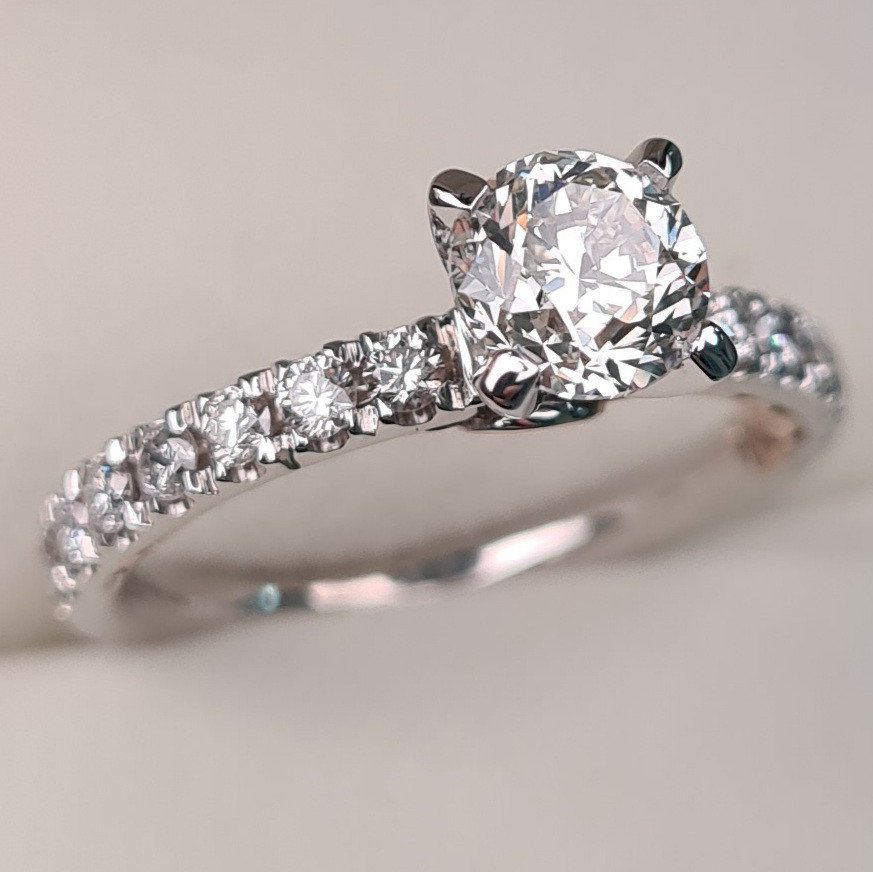Кольцо Deimantas 87129310 16,5р 3,26гр 1,17ct. купить,NaN