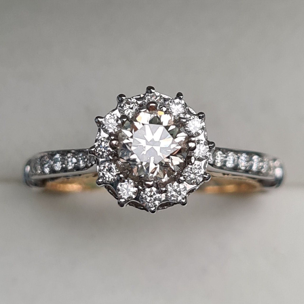 Кольцо Deimantas 94646865 18р 3,93гр 0,90ct. купить,NaN