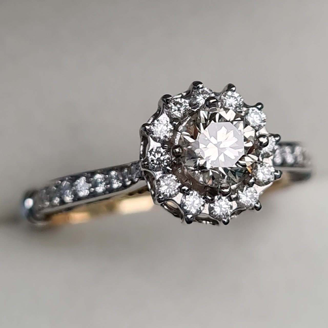 Кольцо Deimantas 94646865 18р 3,93гр 0,90ct. купить,NaN