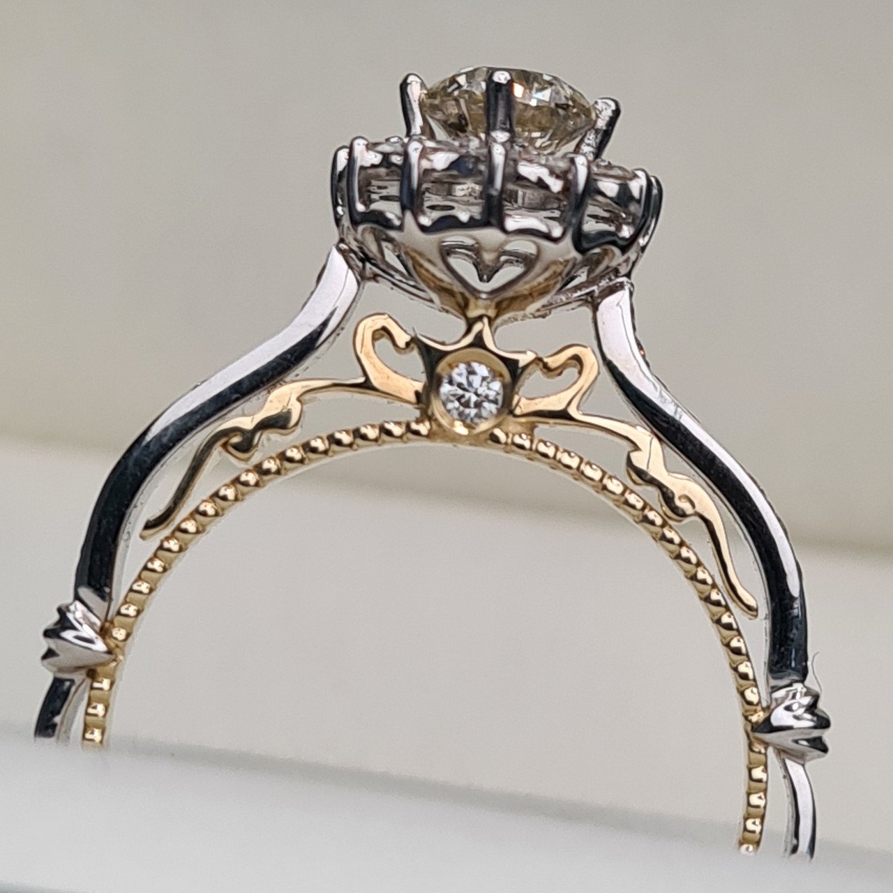Кольцо Deimantas 94646865 18р 3,93гр 0,90ct. купить,NaN