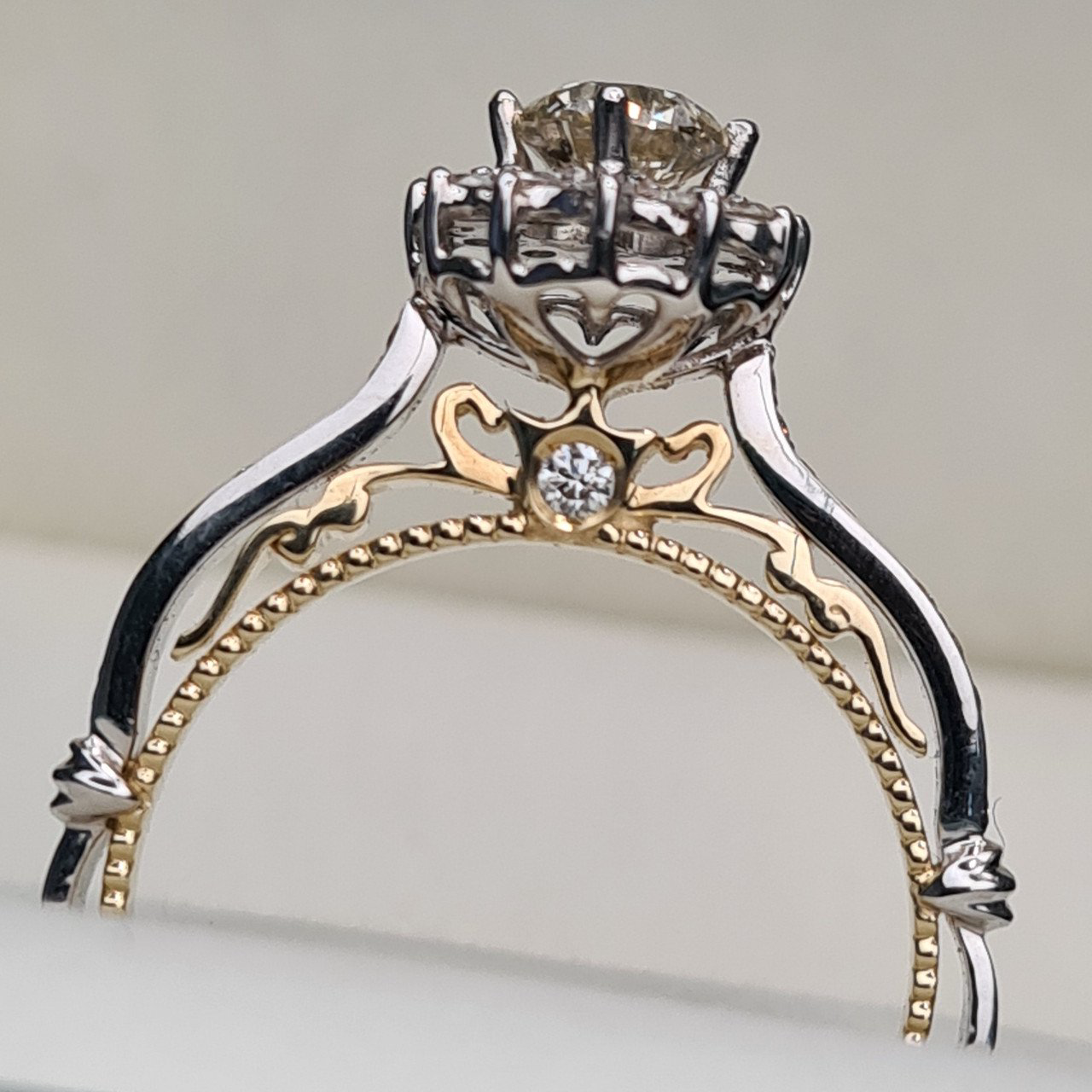 Кольцо Deimantas 94646865 18р 3,93гр 0,90ct. купить,NaN