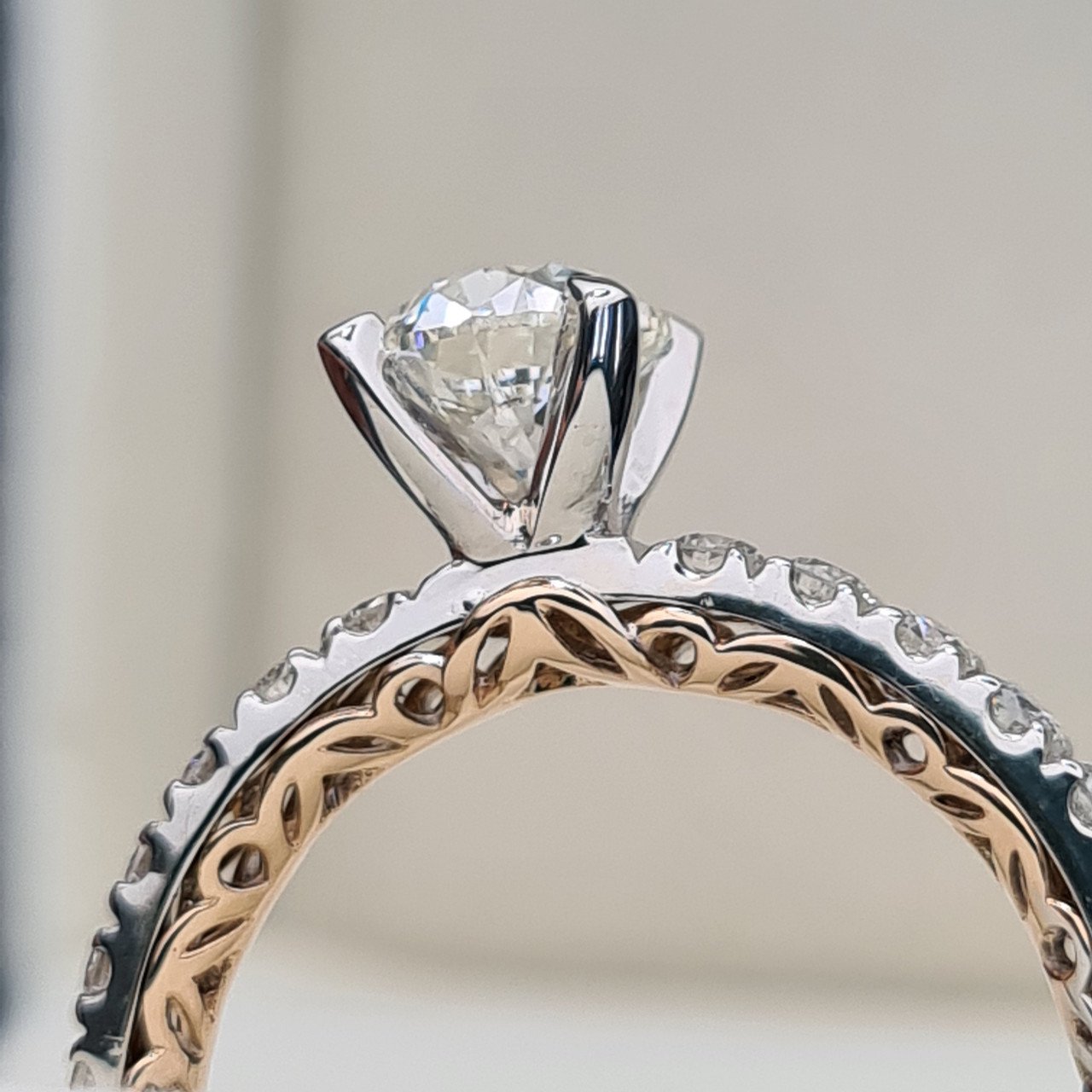 Кольцо Deimantas 87129310 16,5р 3,26гр 1,17ct. купить,NaN