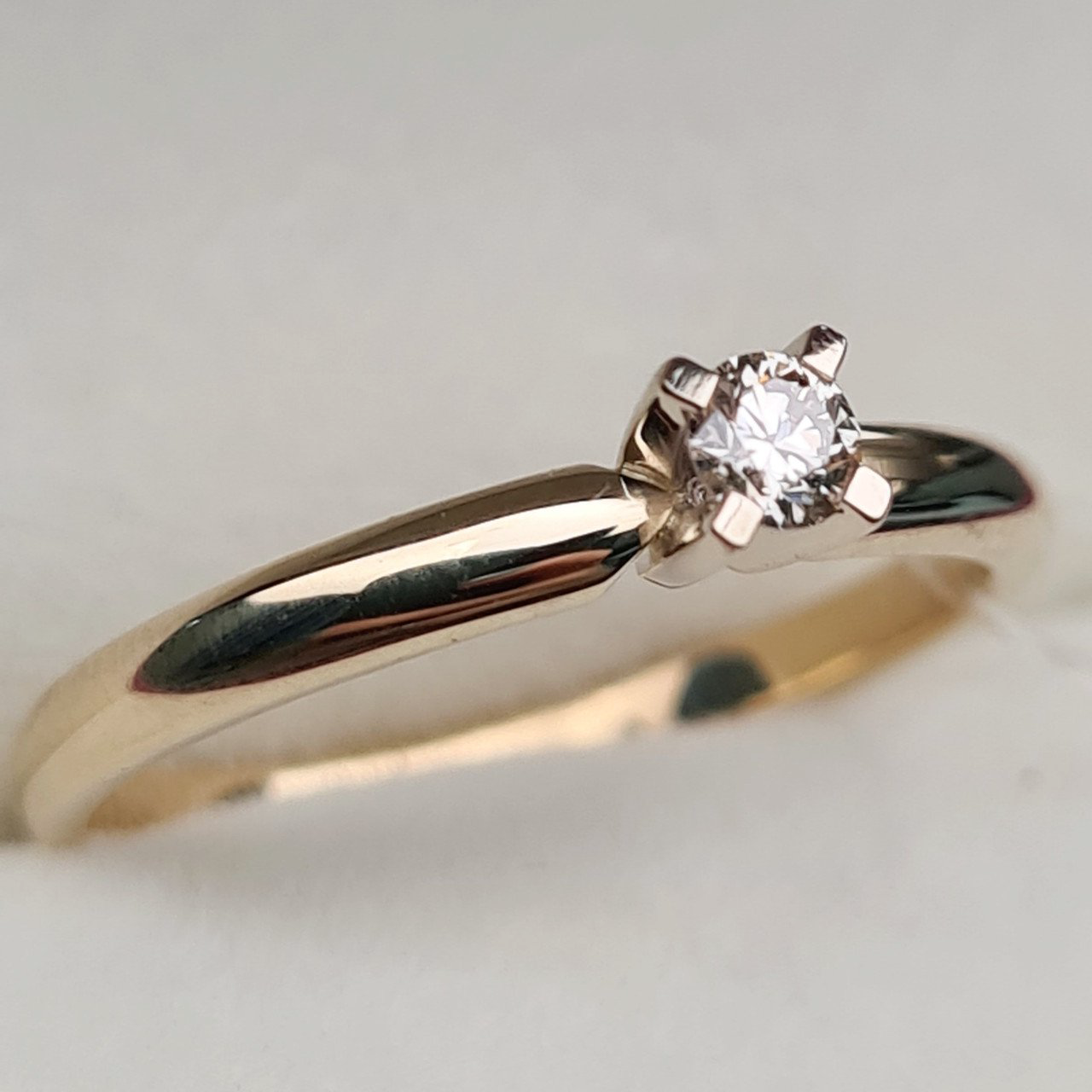 Кольцо Deimantas 96412506 17р 2,12гр 0,12ct. купить,NaN