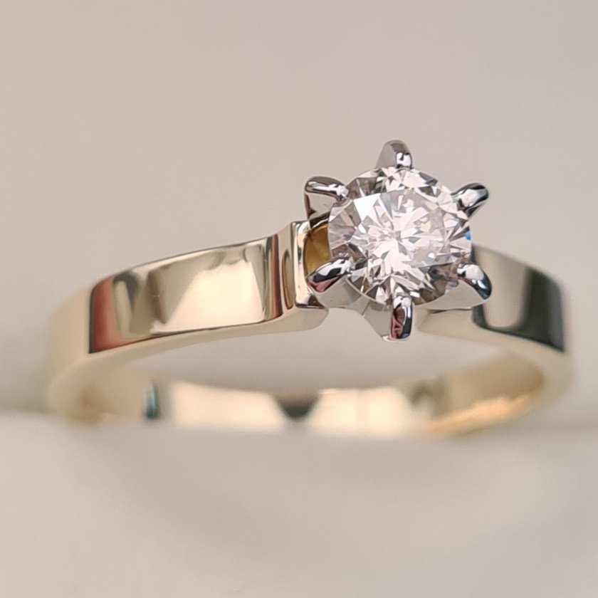 Кольцо Deimantas 87133385 16,5р 3,26гр 0,40ct. купить,NaN