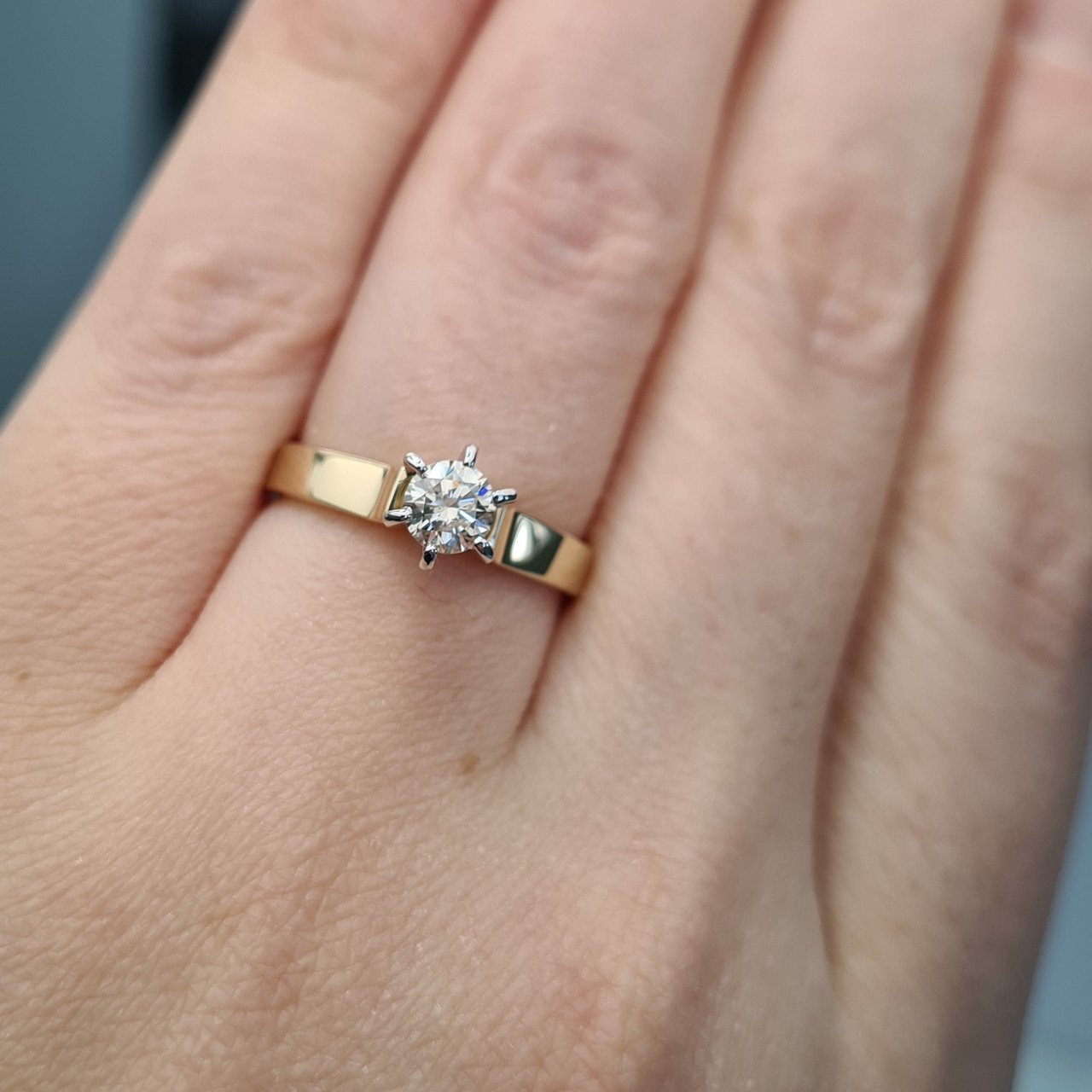 Кольцо Deimantas 87133385 16,5р 3,26гр 0,40ct. купить,NaN