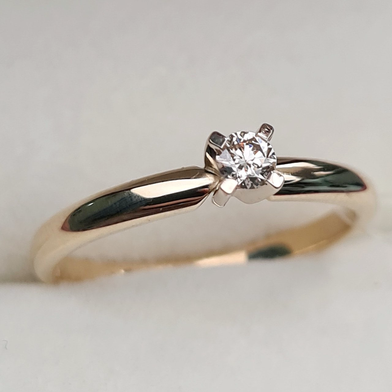 Кольцо Deimantas 96412506 17р 2,12гр 0,12ct. купить,NaN