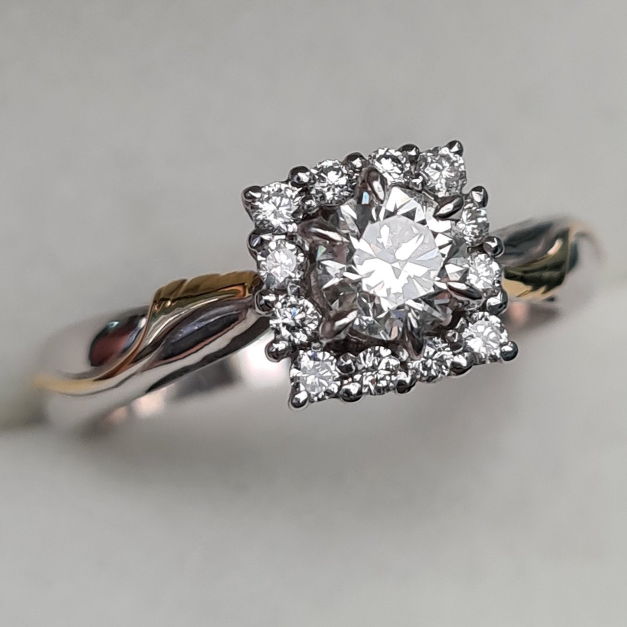 Кольцо Deimantas 94696053 16,51р 3,45гр 0,60ct. купить,NaN