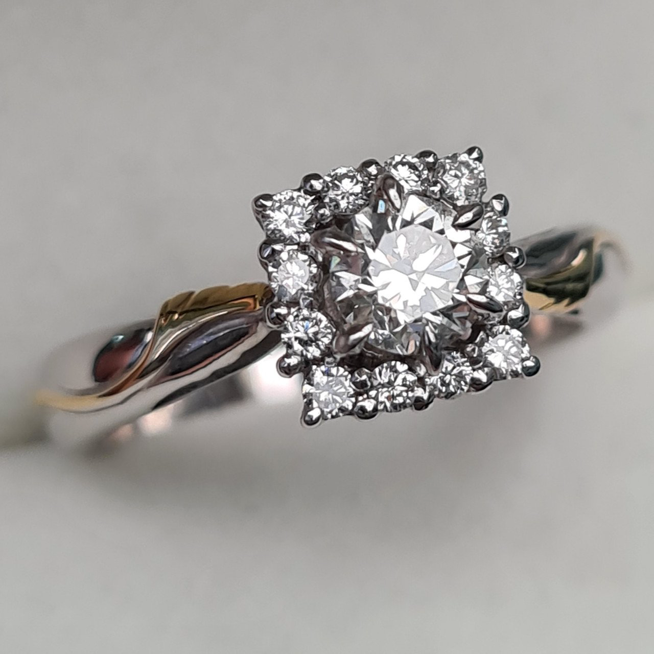 Кольцо Deimantas 94696053 16,51р 3,45гр 0,60ct. купить,NaN