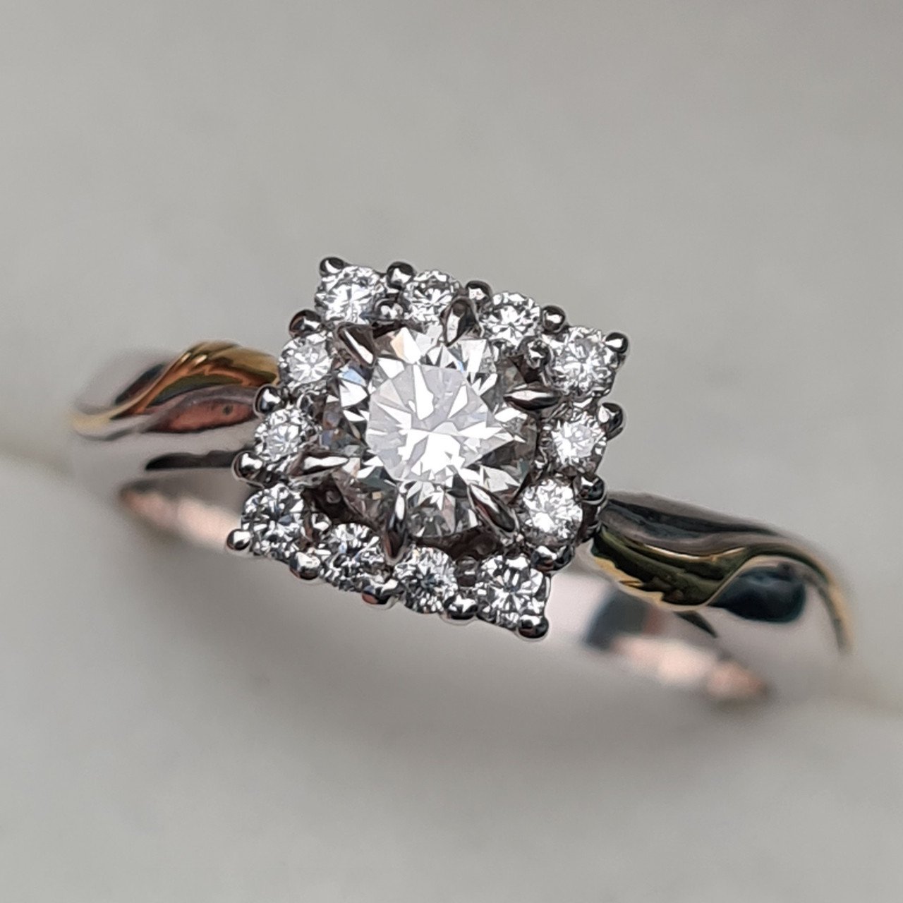 Кольцо Deimantas 94696053 16,51р 3,45гр 0,60ct. купить,NaN