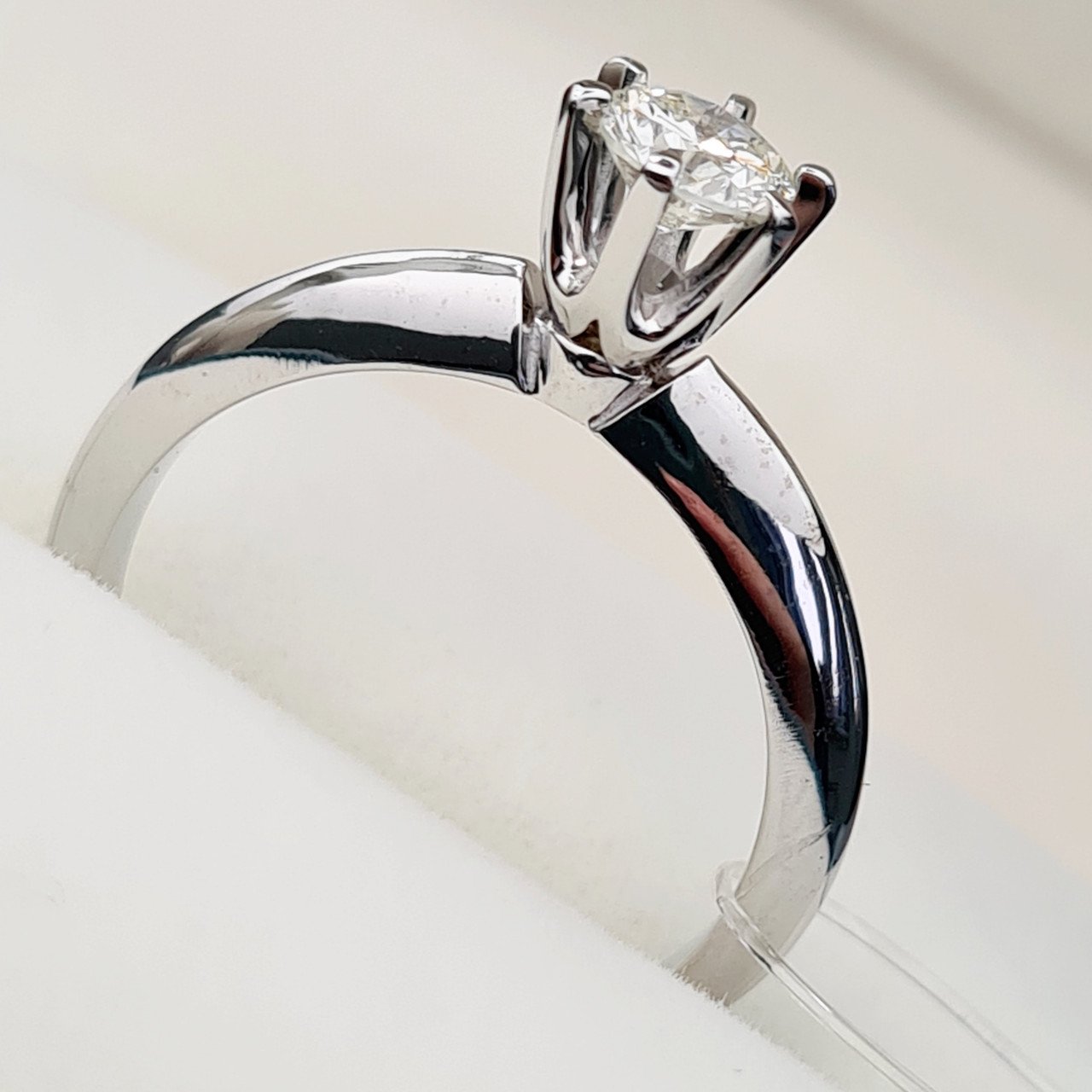 Кольцо Deimantas 87258507 16,51р 2,87гр 0,40ct. купить,NaN